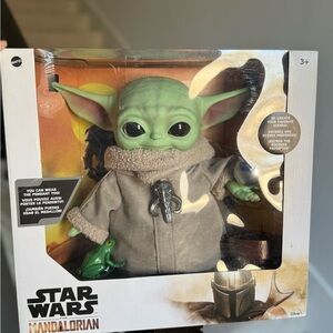 Star Wars Mandalorian Green and Brown Plush Figure